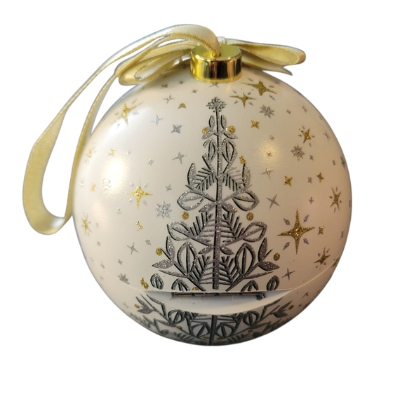 Macy's Gold Cubic Zirconia Necklace - NIP - Picture 3 of 7